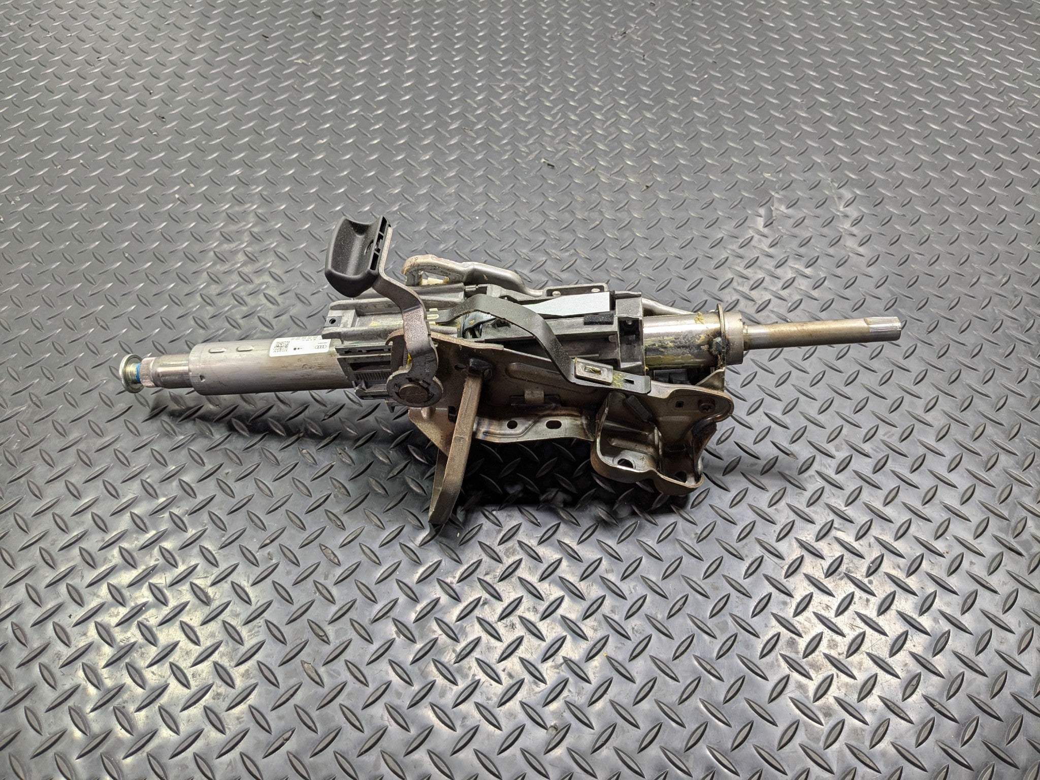 2008 - 2011 OEM AUDI A4 POWER ADJUSTMENT STEERING COLUMN ASSEMBLY