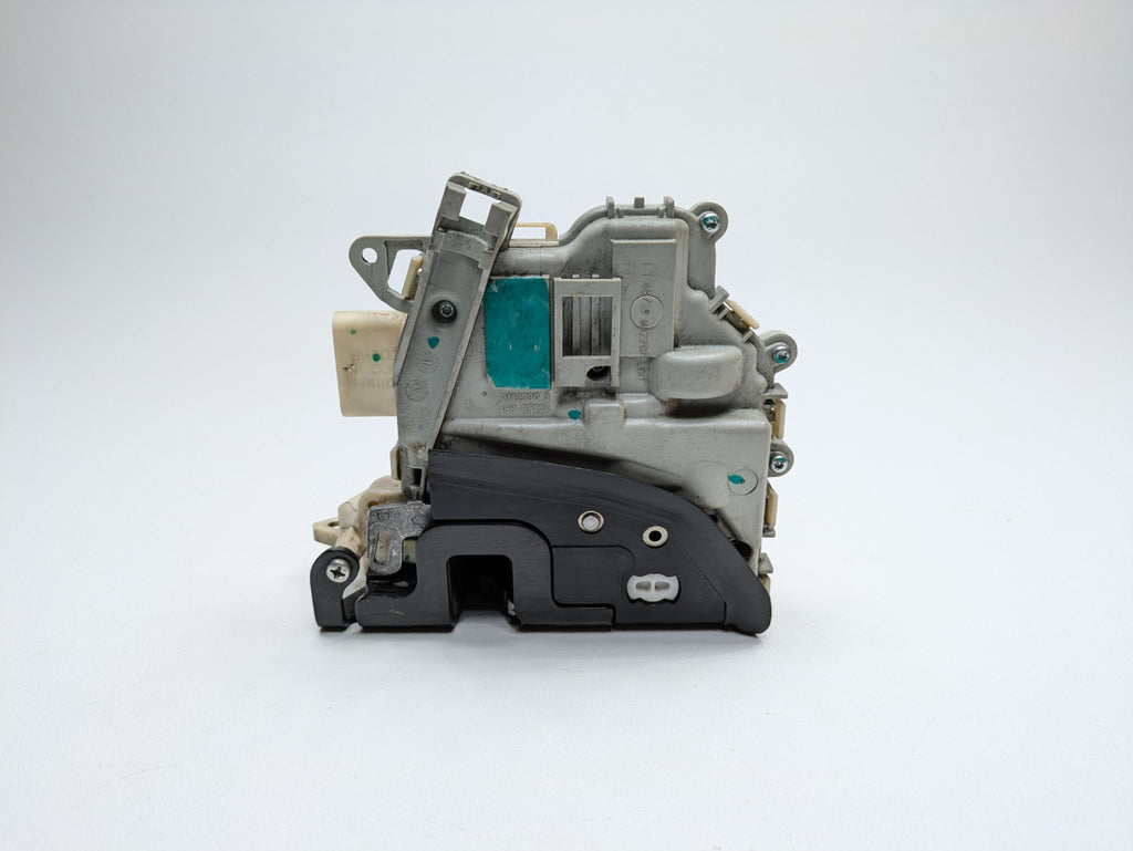 2008 - 2011 OEM AUDI A4 FRONT RIGHT PASSENGER SIDE DOOR LATCH LOCK