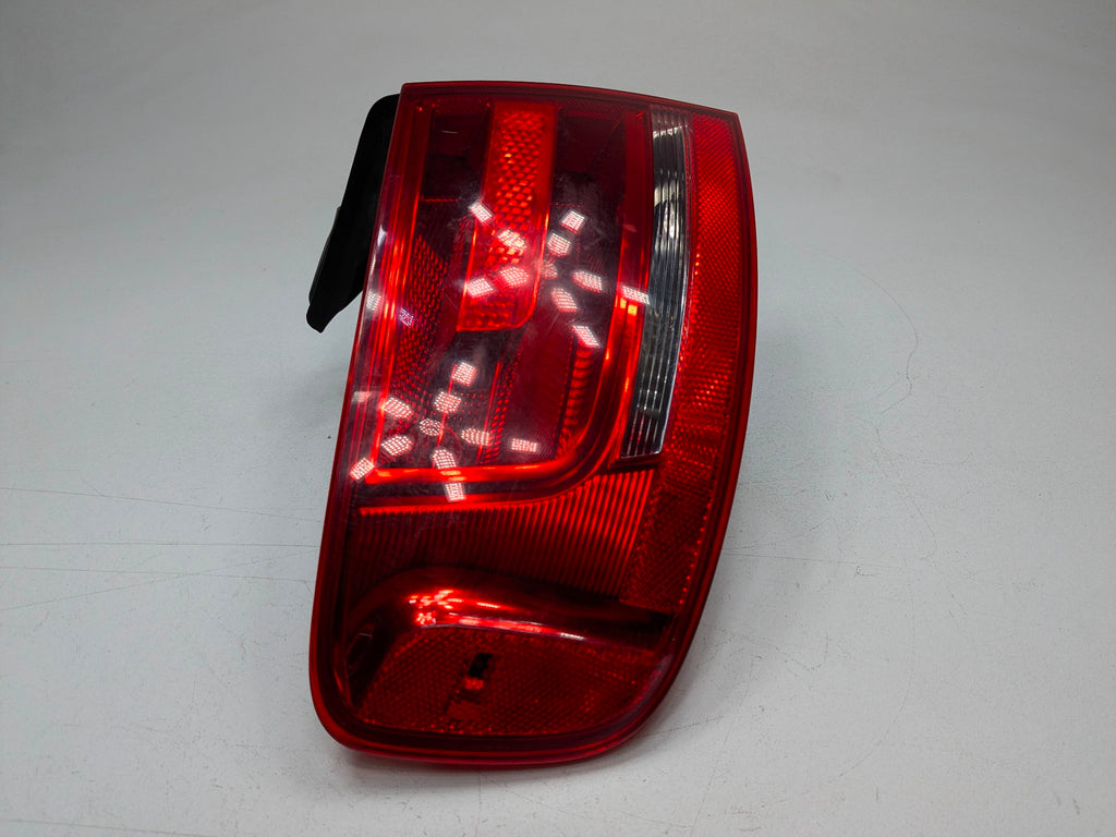 2008 - 2011 OEM AUDI A4 PASSENGER REAR LEFT SIDE OUTER TAIL LIGHT