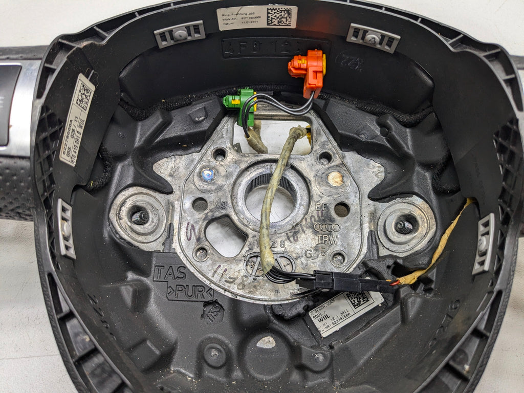 2008 - 2011 OEM AUDI A4 STEERING WHEEL WITH CONTROL SWITCH ASSEMBLY