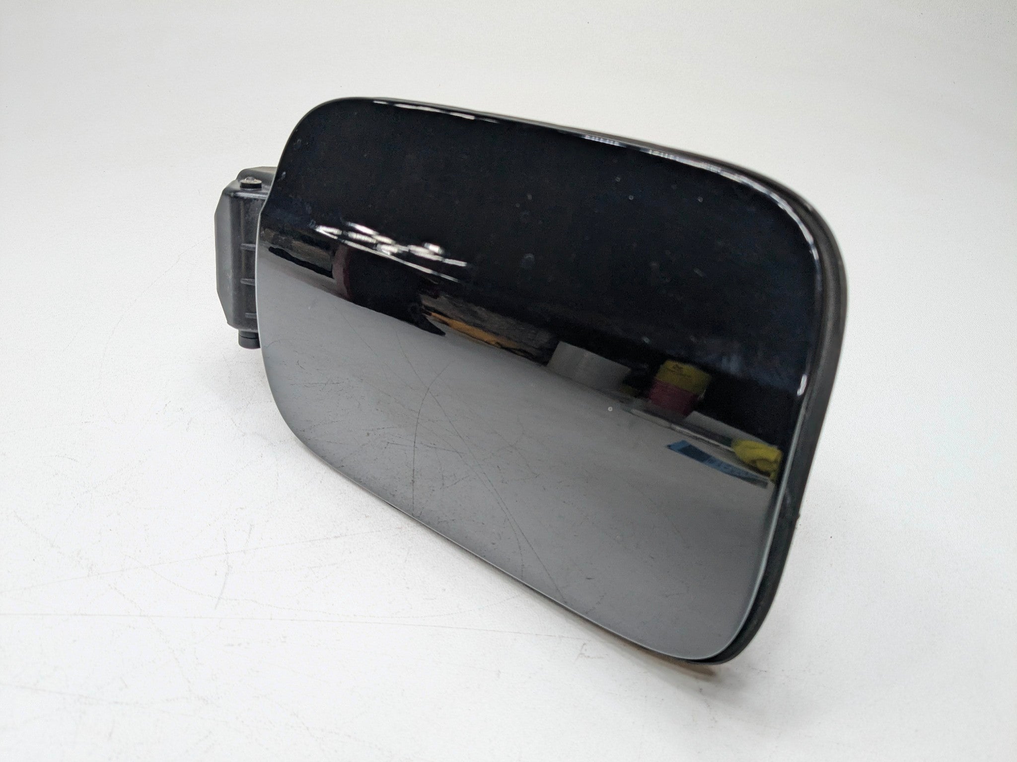 2008 - 2011 OEM AUDI A4 FUEL TANK DOOR GAS FILLER FLAP BLACK