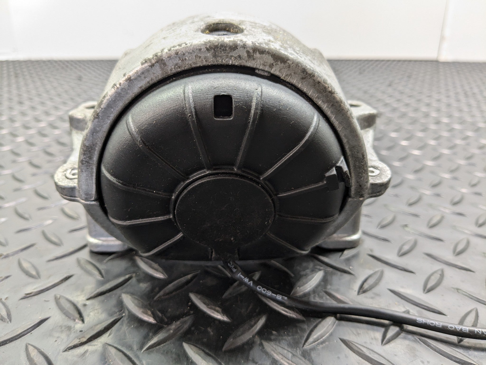 2008 - 2011 OEM AUDI A4 CAEB ENGINE MOTOR MOUNT