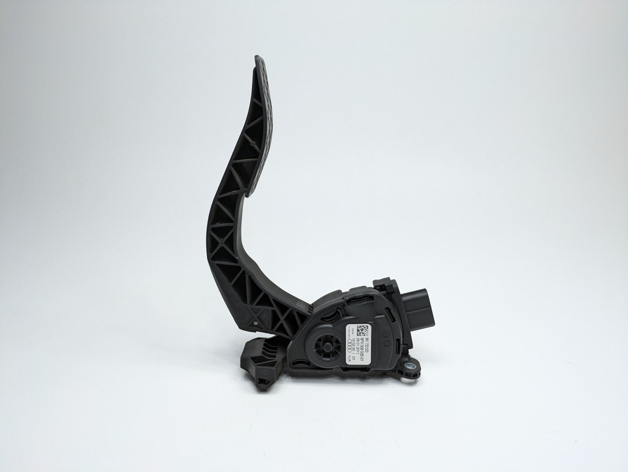 2008 - 2011 OEM AUDI A4 FRONT LEFT LOWER ACCELERATOR GAS PEDAL W/ SENSOR