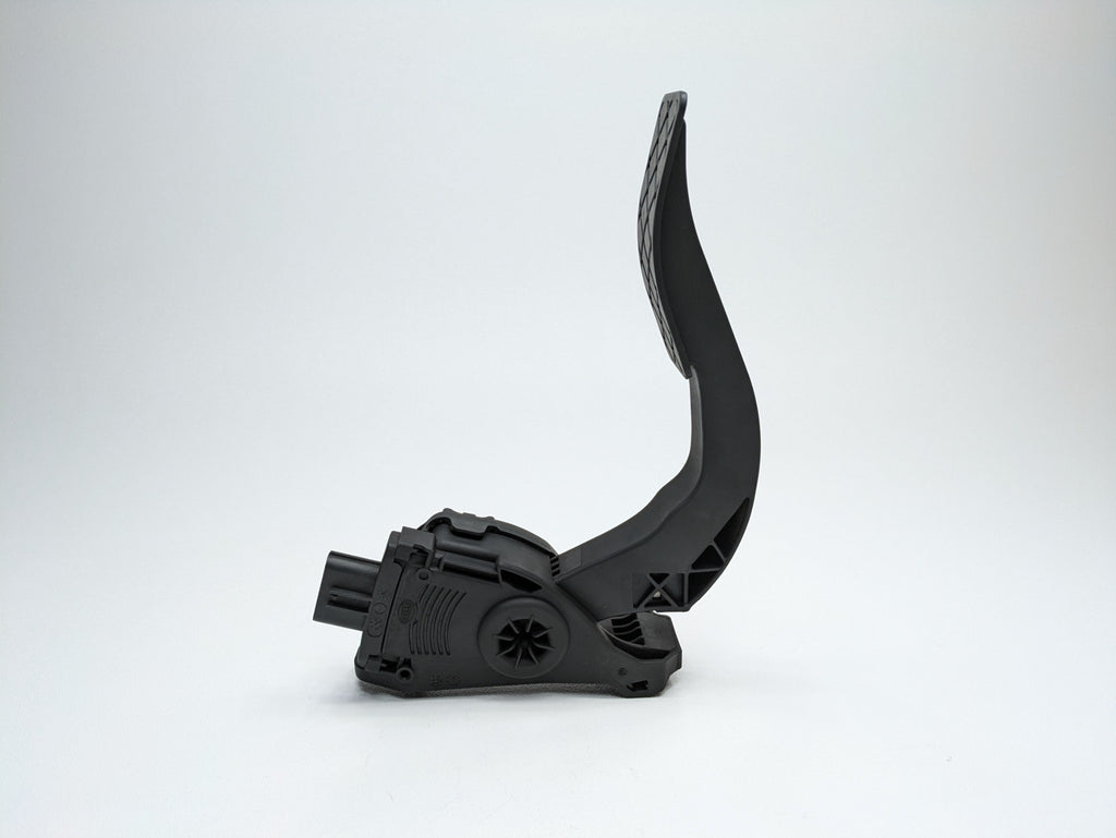 2008 - 2011 OEM AUDI A4 FRONT LEFT LOWER ACCELERATOR GAS PEDAL W/ SENSOR