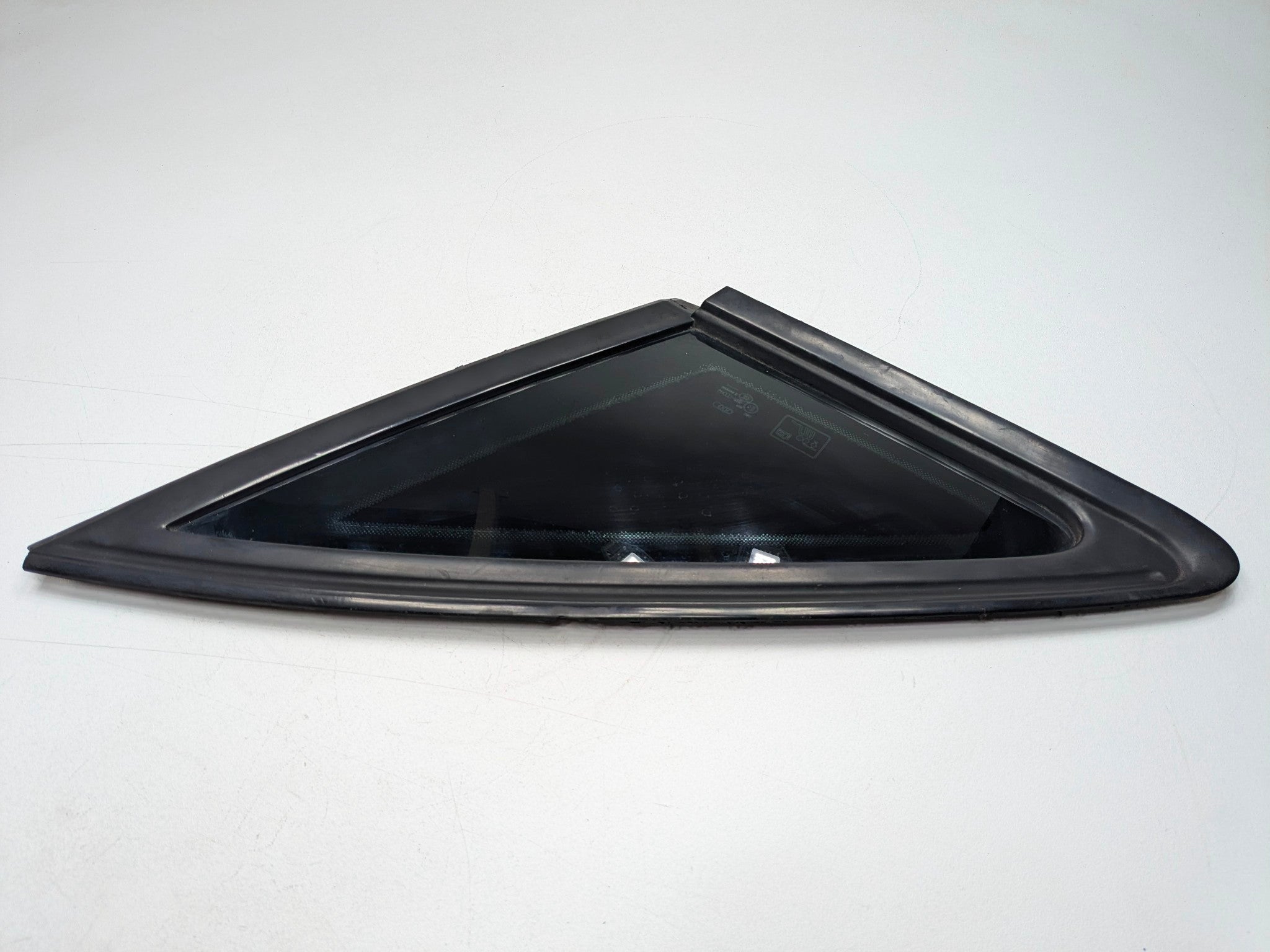 2008 - 2011 OEM AUDI A4 REAR RIGHT PASSENGER SIDE DOOR VENT WINDOW GLASS