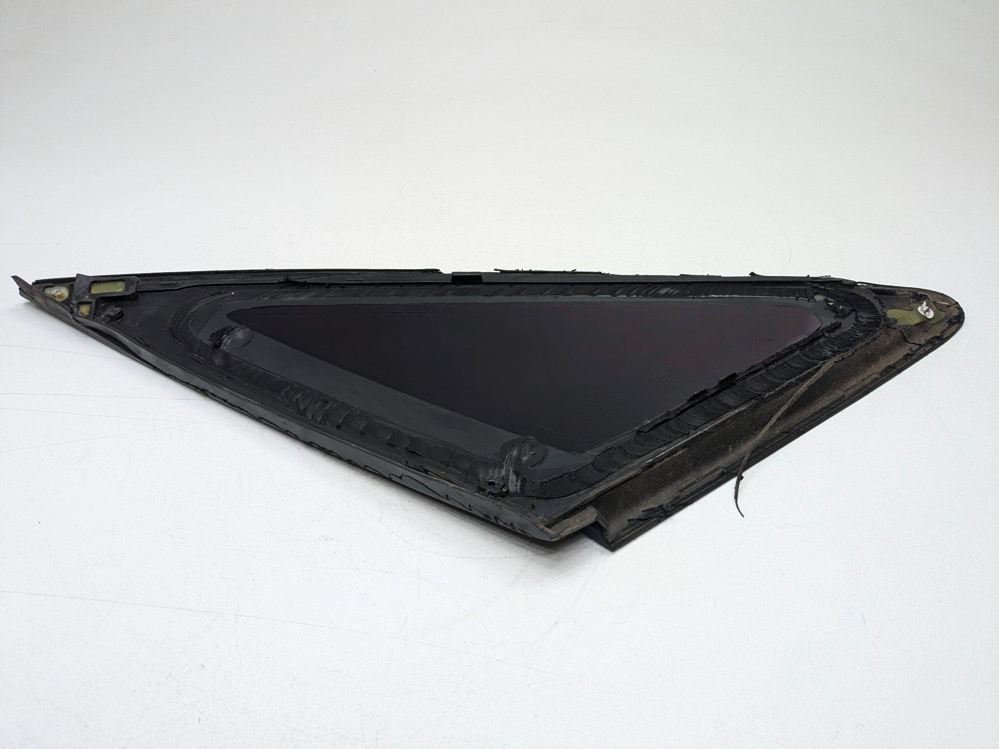 2008 - 2011 OEM AUDI A4 REAR RIGHT PASSENGER SIDE DOOR VENT WINDOW GLASS