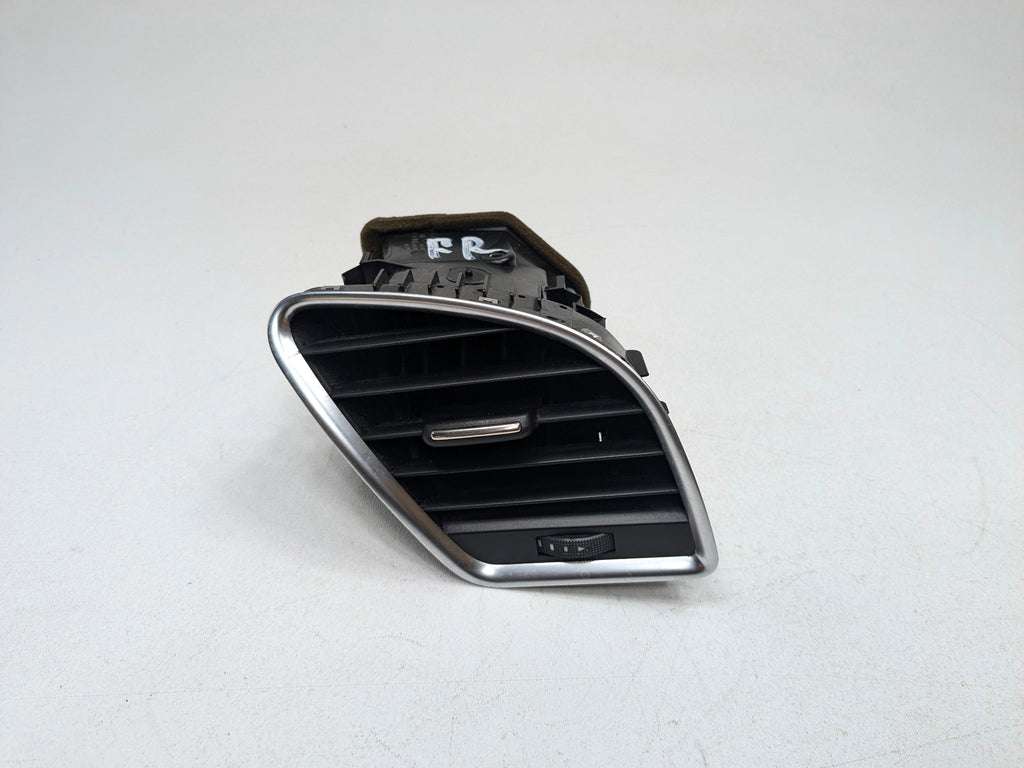 2008 - 2011 OEM AUDI A4 FRONT RIGHT PASSENGER SIDE DASH AC HEATER AIR VENT