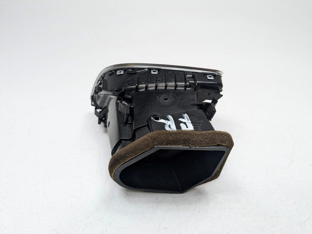 2008 - 2011 OEM AUDI A4 FRONT RIGHT PASSENGER SIDE DASH AC HEATER AIR VENT