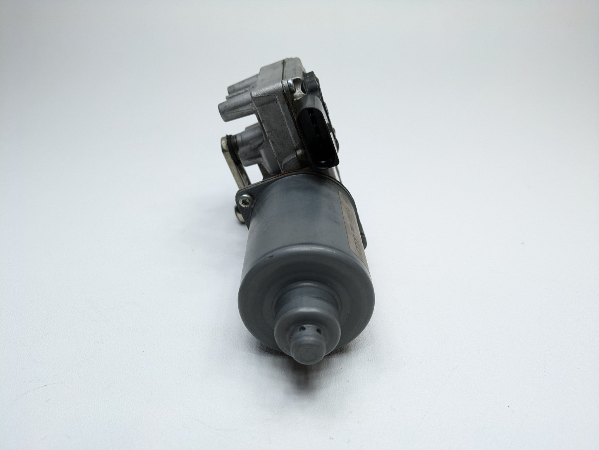 2008 - 2011 OEM AUDI A4 FRONT WINDSHIELD WINDOW WIPER MOTOR
