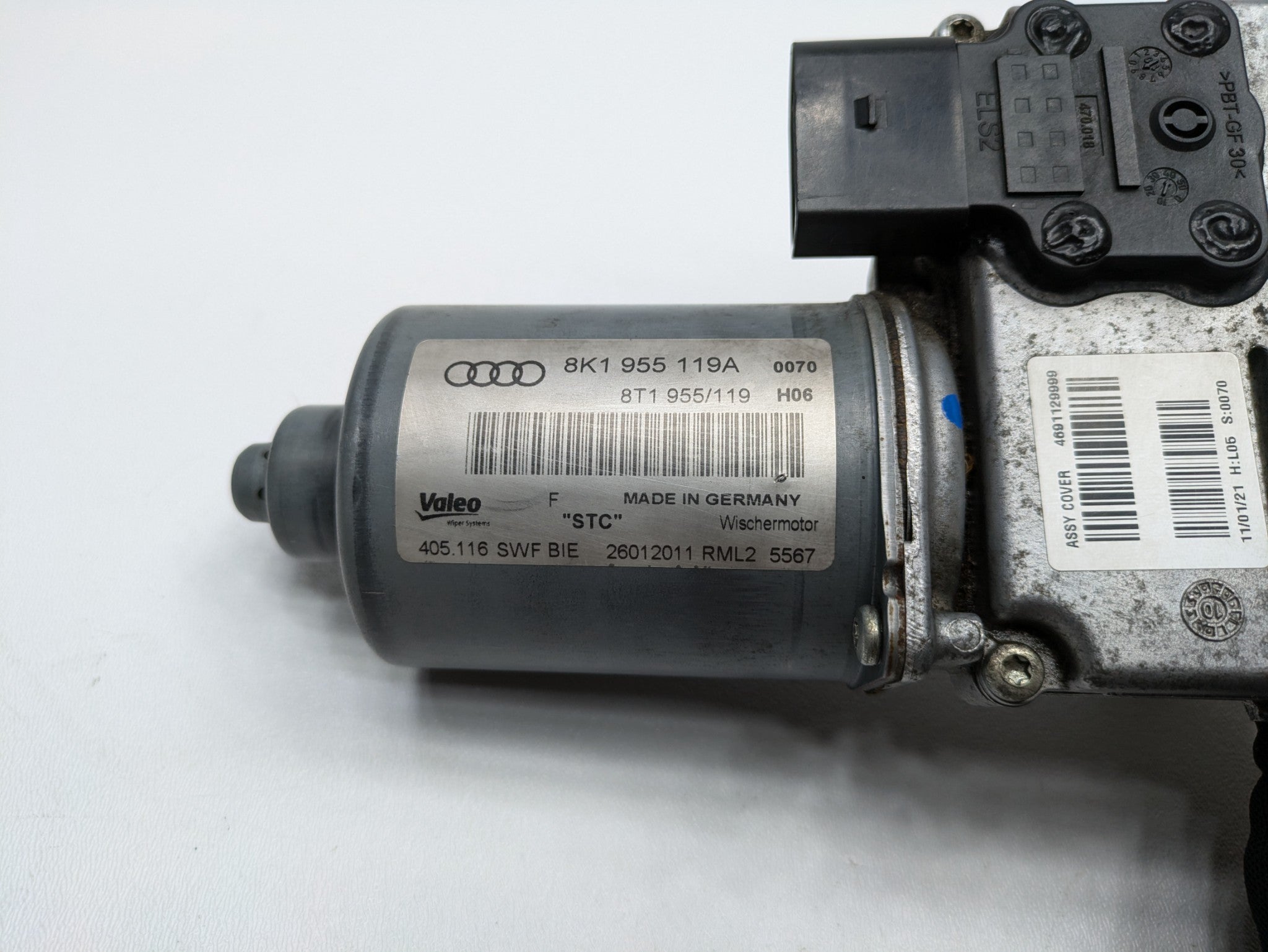 2008 - 2011 OEM AUDI A4 FRONT WINDSHIELD WINDOW WIPER MOTOR
