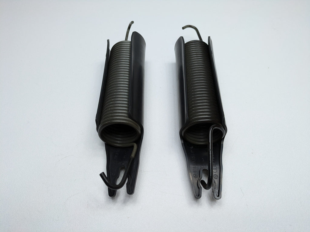 2008 - 2011 OEM AUDI A4 REAR SIDE TAILGATE TRUNK LID SPRING WITH COVER