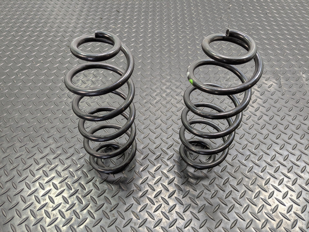 2008 - 2011 OEM AUDI A4 REAR SUSPENSION LEFT AND RIGHT COIL SPRING PAIR