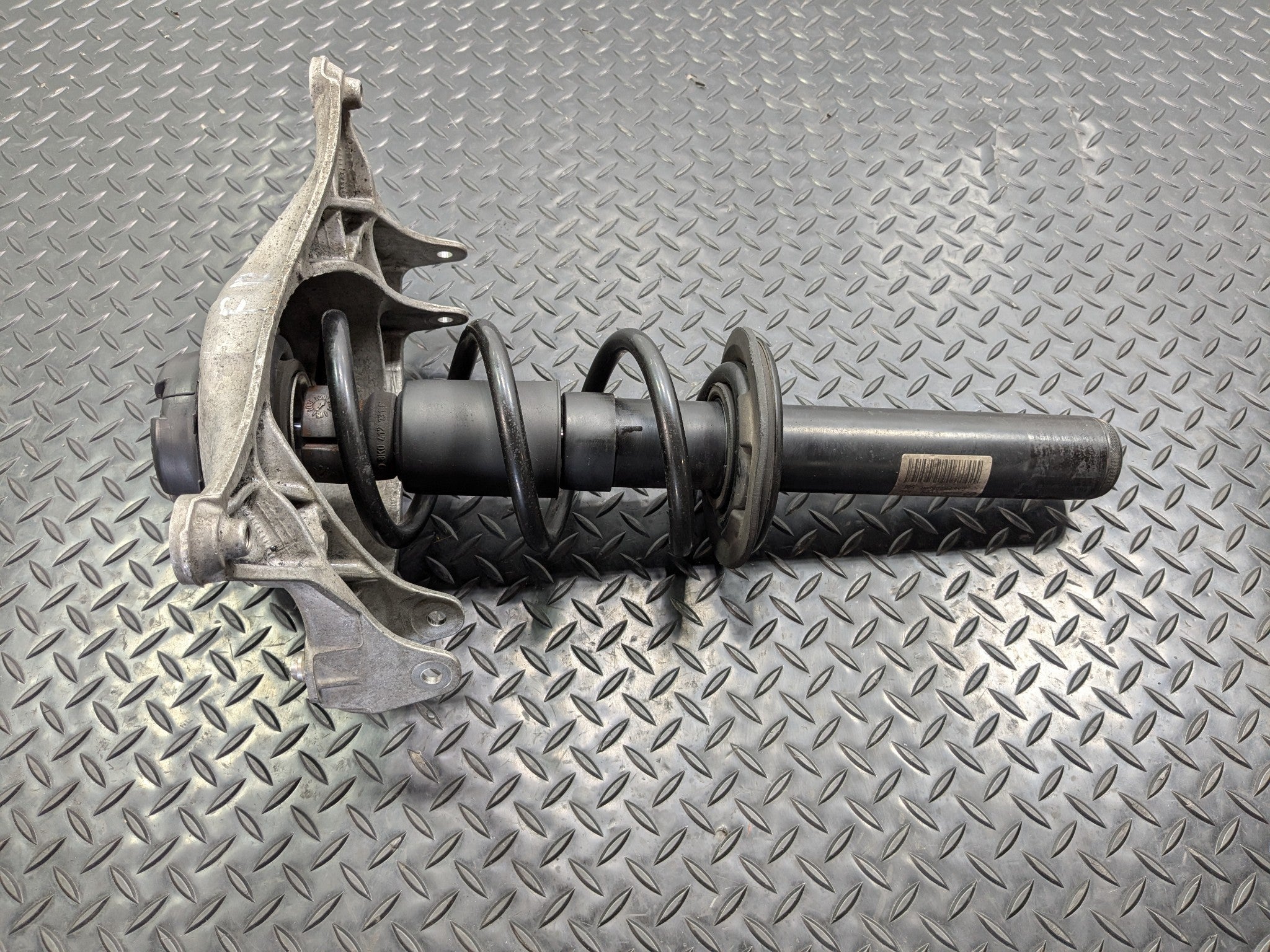 2008 - 2011 OEM AUDI A4 FRONT RIGHT SUSPENSION SHOCK STRUT ABSORBER