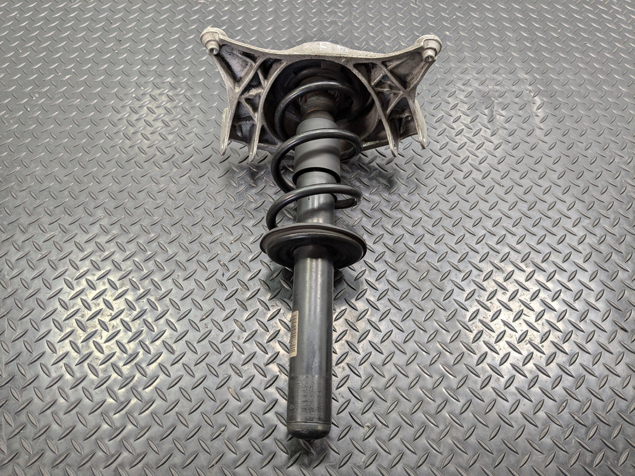 2008 - 2011 OEM AUDI A4 FRONT RIGHT SUSPENSION SHOCK STRUT ABSORBER