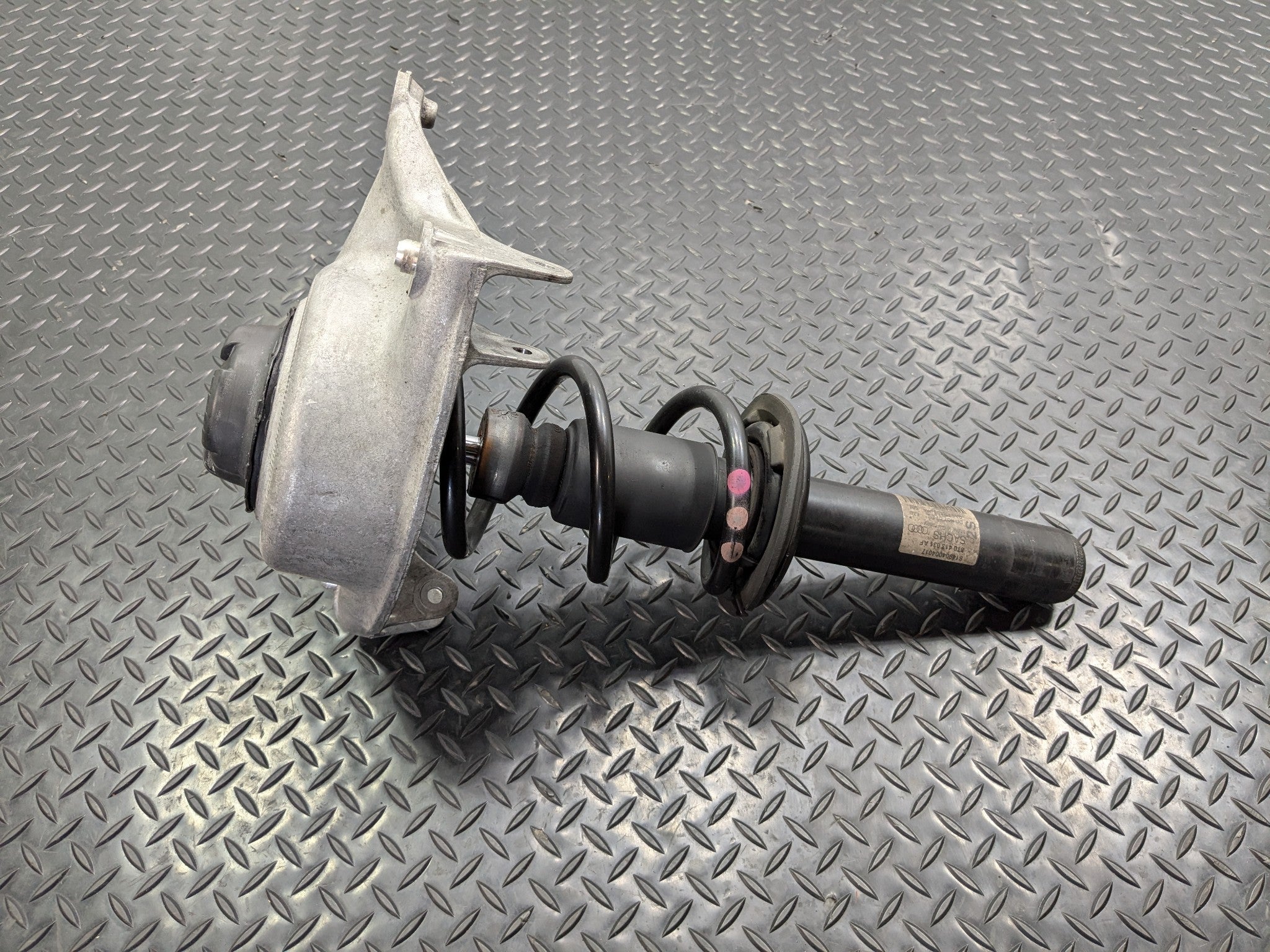 2008 - 2011 OEM AUDI A4 FRONT RIGHT SUSPENSION SHOCK STRUT ABSORBER