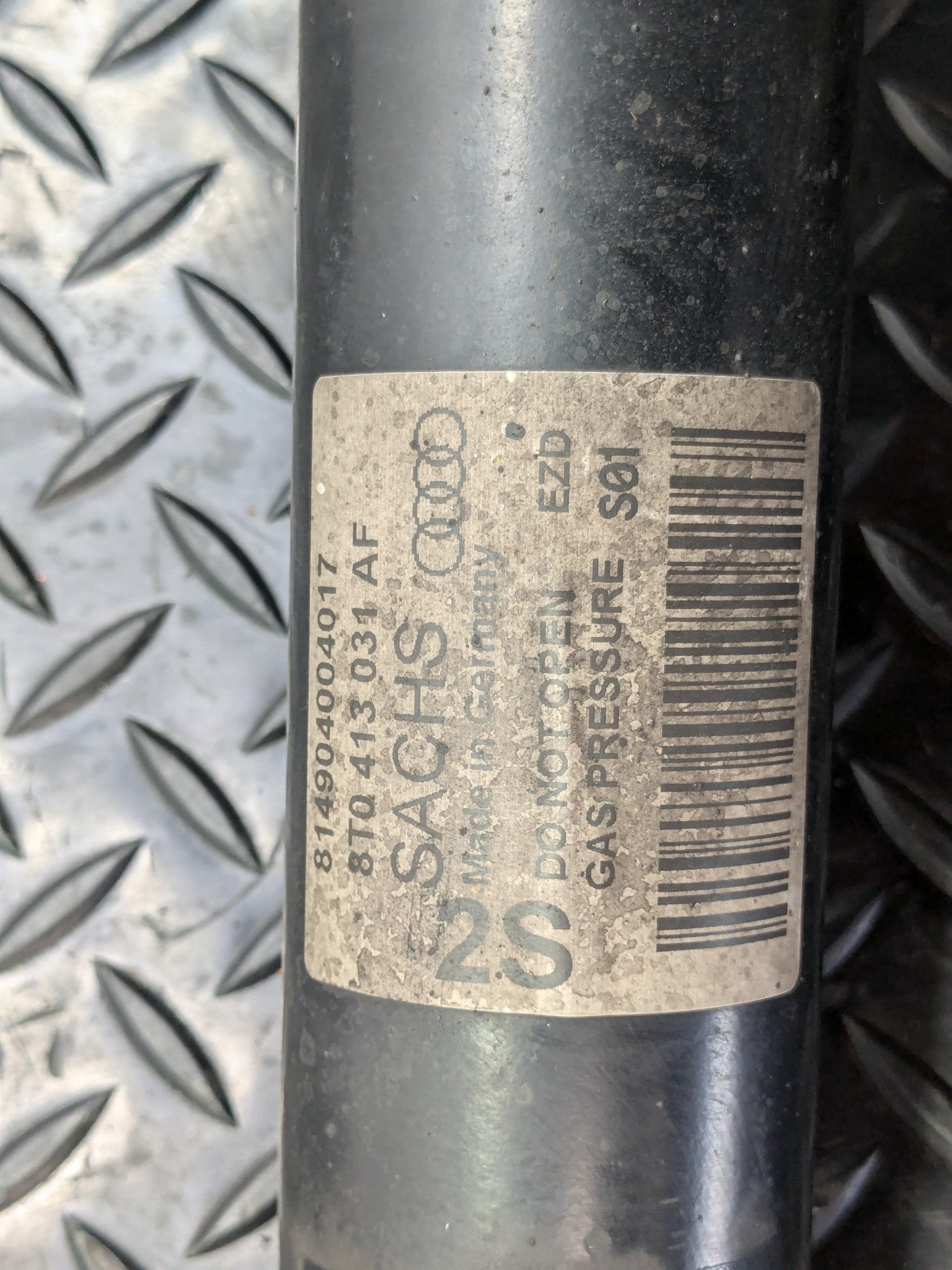 2008 - 2011 OEM AUDI A4 FRONT RIGHT SUSPENSION SHOCK STRUT ABSORBER