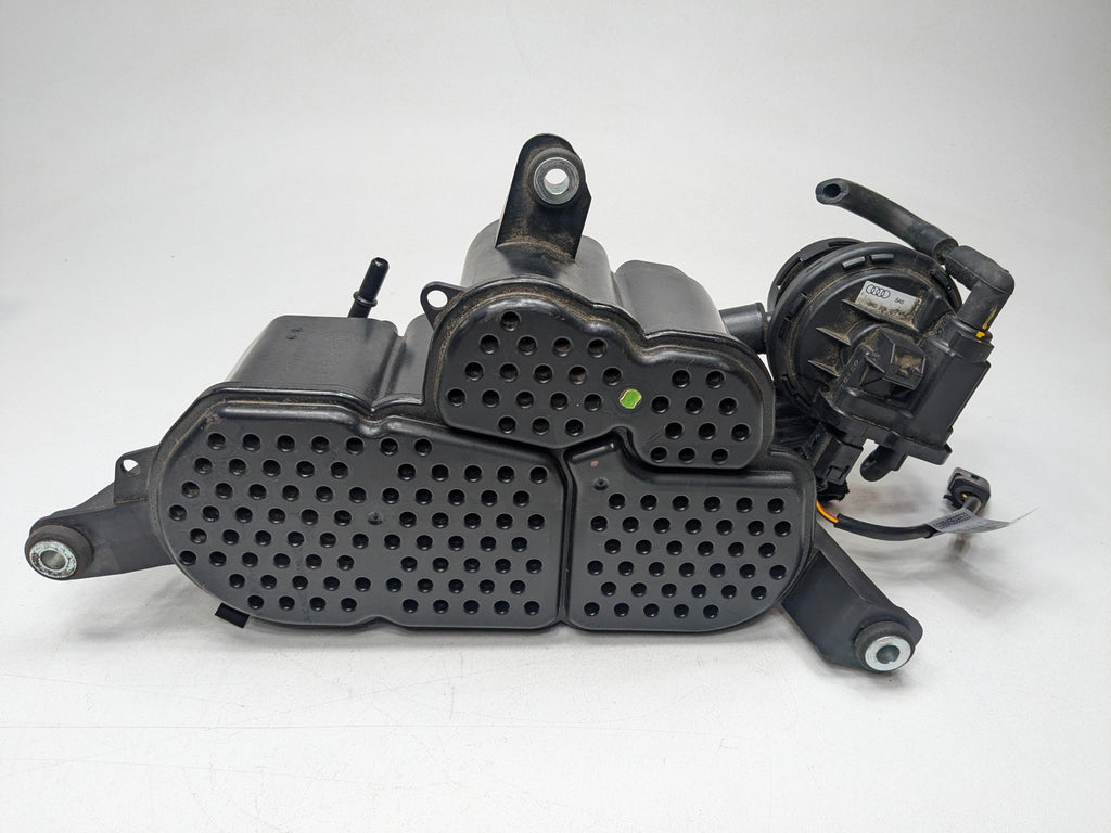 2008 - 2011 OEM AUDI A4 FUEL VAPOR EVAPORATOR CANISTER