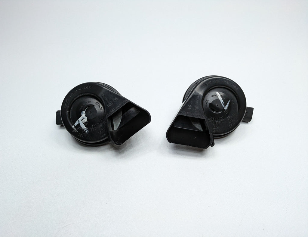 2008 - 2011 OEM AUDI A4 LEFT AND RIGHT HIGH AND LOW TONE HORN SET