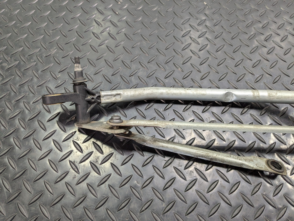 2008 - 2011 OEM AUDI A4 FRONT WINDSHIELD WIPER TRANSMISSION LINKAGE