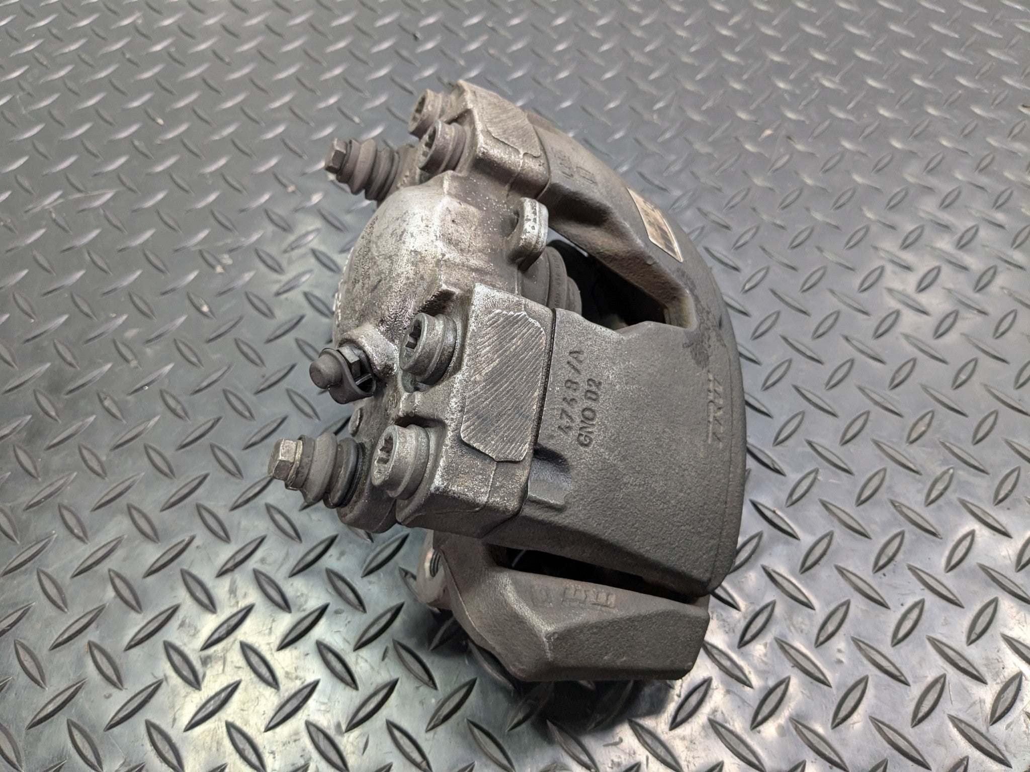 2008 - 2011 OEM AUDI A4 FRONT LEFT DRIVER SIDE BRAKE CALIPER