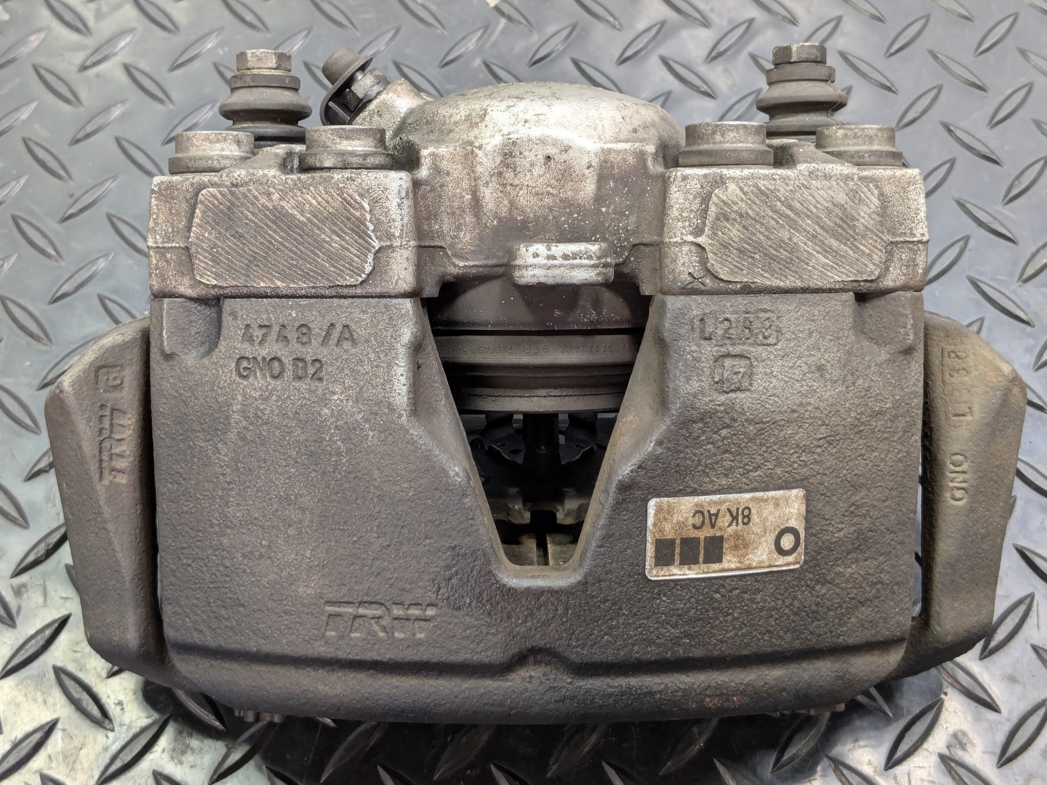 2008 - 2011 OEM AUDI A4 FRONT LEFT DRIVER SIDE BRAKE CALIPER