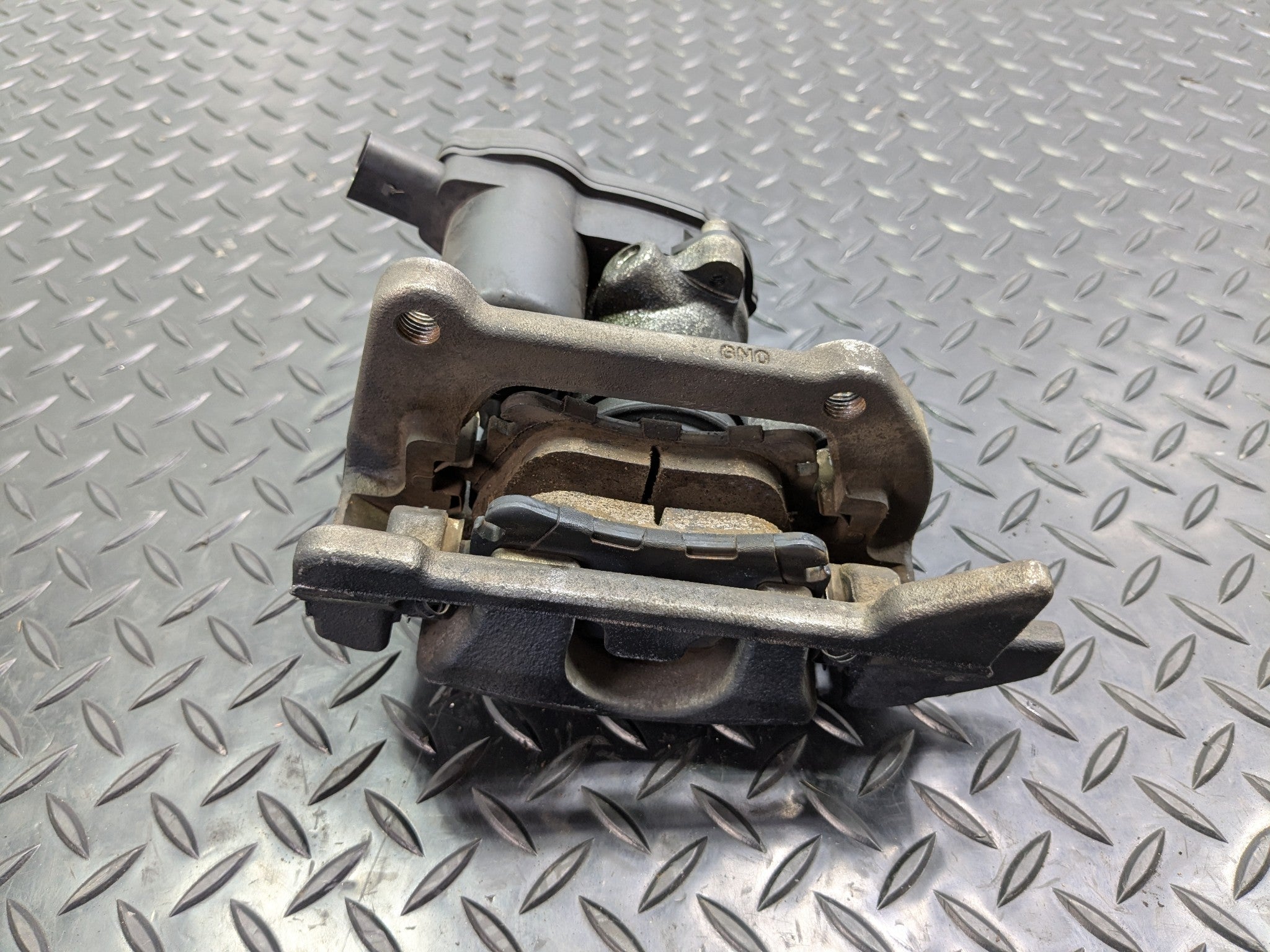 2008 - 2011 OEM AUDI A4 REAR LEFT DRIVER SIDE BRAKE CALIPER
