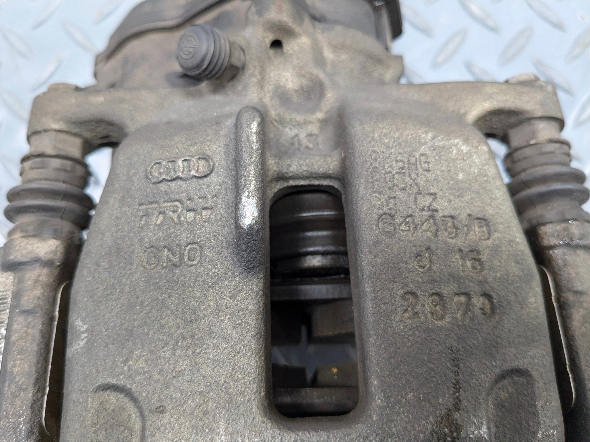 2008 - 2011 OEM AUDI A4 REAR RIGHT PASSENGER SIDE BRAKE CALIPER