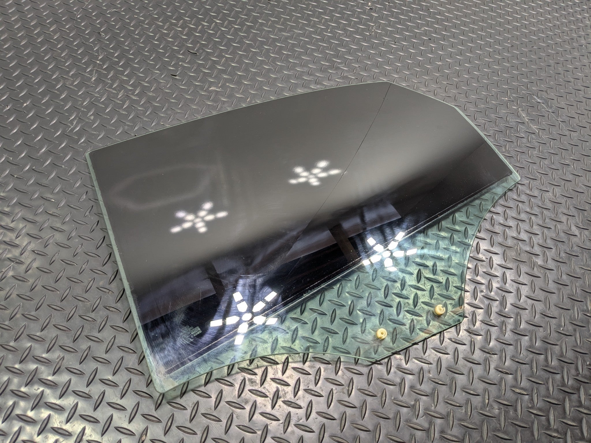 2008 - 2011 OEM AUDI A4 REAR LEFT DRIVER SIDE DOOR GLASS WINDOW