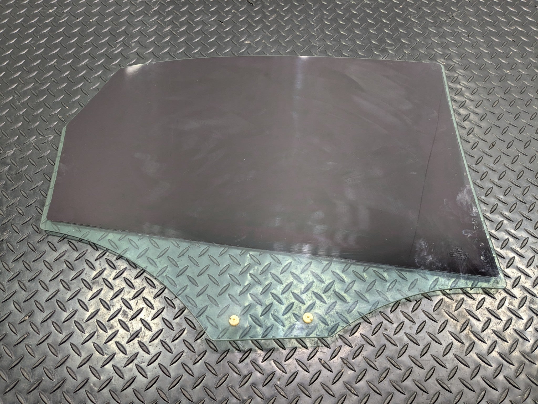 2008 - 2011 OEM AUDI A4 REAR LEFT DRIVER SIDE DOOR GLASS WINDOW