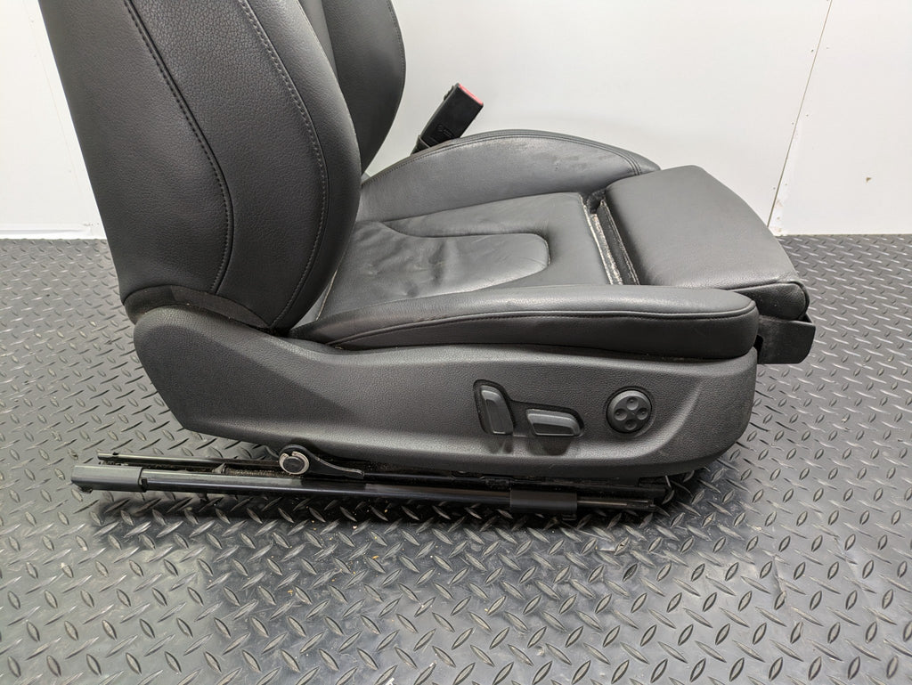2008 - 2011 OEM AUDI A4 FRONT RIGHT PASSENGER SEAT WITH HEADREST BLACK LEATHER