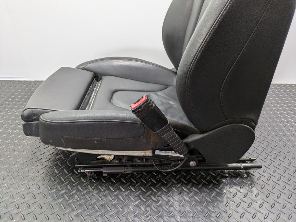 2008 - 2011 OEM AUDI A4 FRONT RIGHT PASSENGER SEAT WITH HEADREST BLACK LEATHER