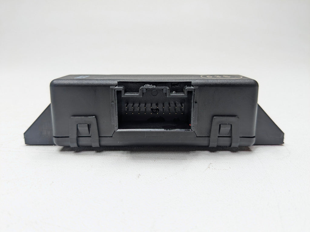 2008 - 2011 OEM AUDI A4 GATEWAY NETWORK CONTROL MODULE