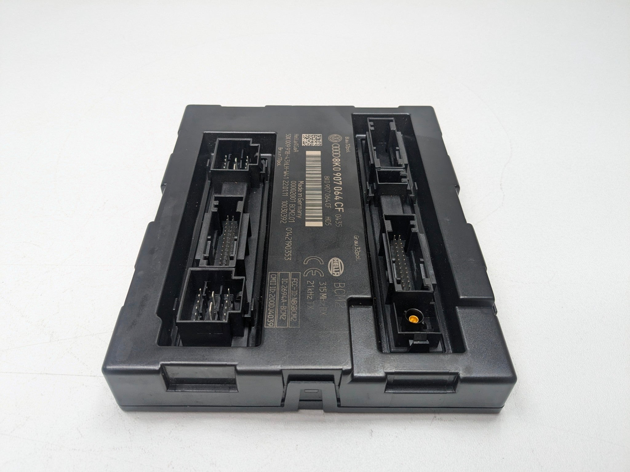 2008 - 2011 OEM AUDI A4 CHASSIS BRAIN BOX BODY CONTROL MODULE