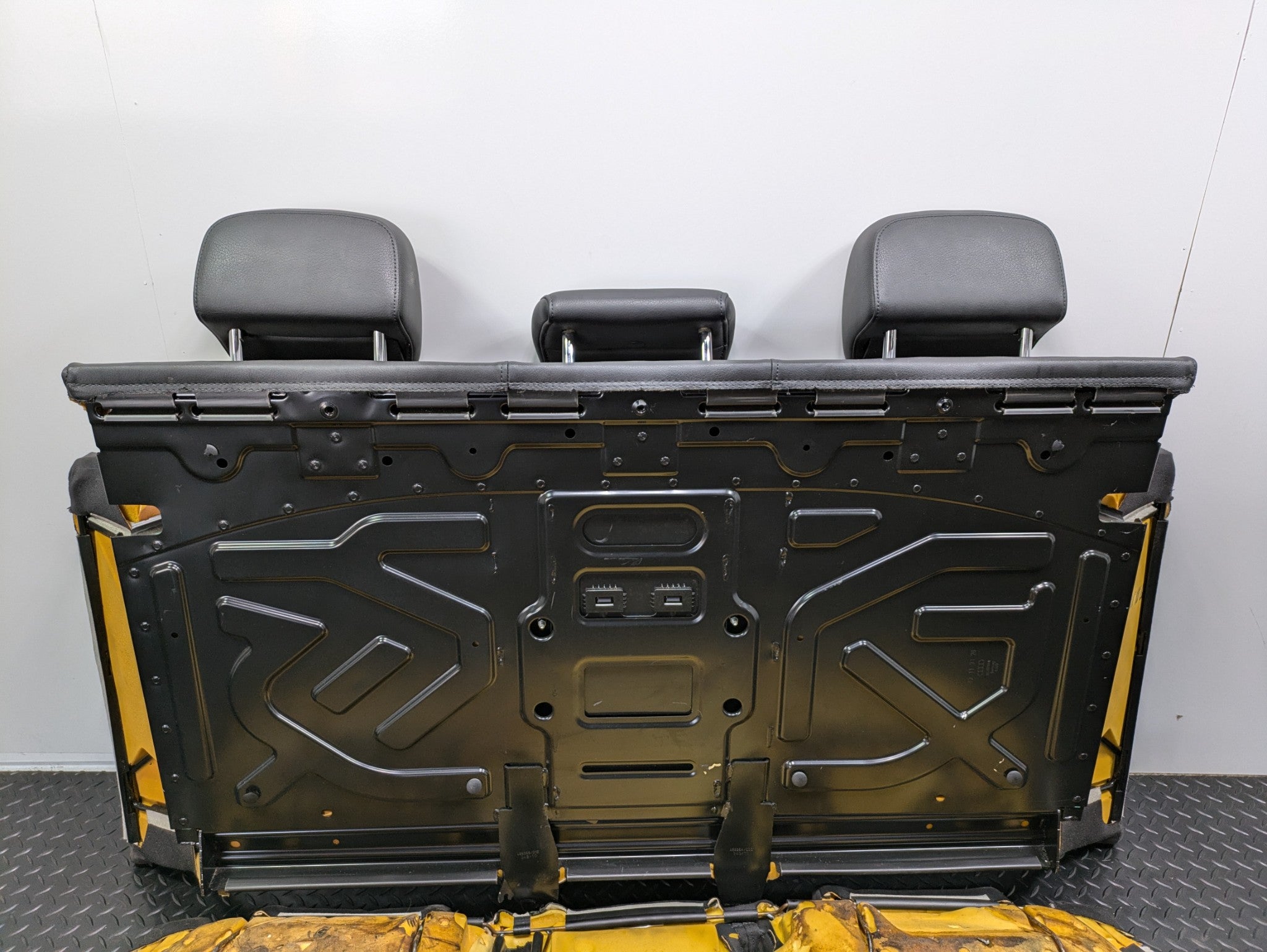 2008 - 2011 OEM AUDI A4 REAR LEFT RIGHT AND CENTER SEAT WITH HEADREST ASSEMBLY