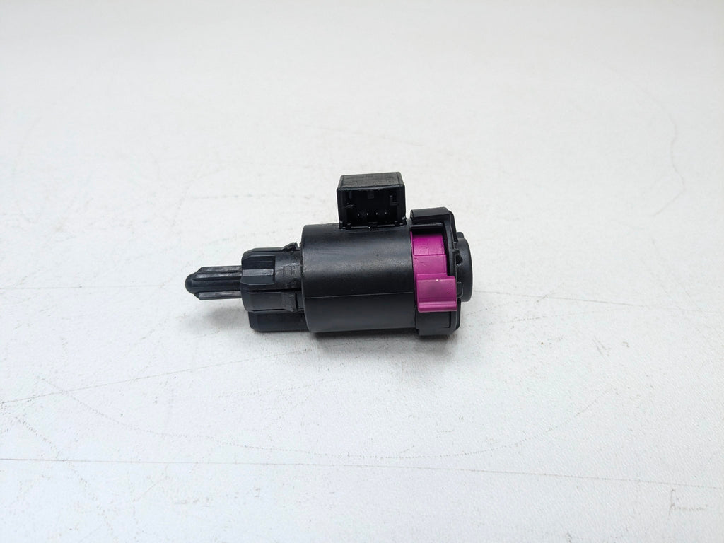 2008 - 2011 OEM AUDI A4 BRAKE PEDAL SENSOR CONTROL SWITCH ASSEMBLY