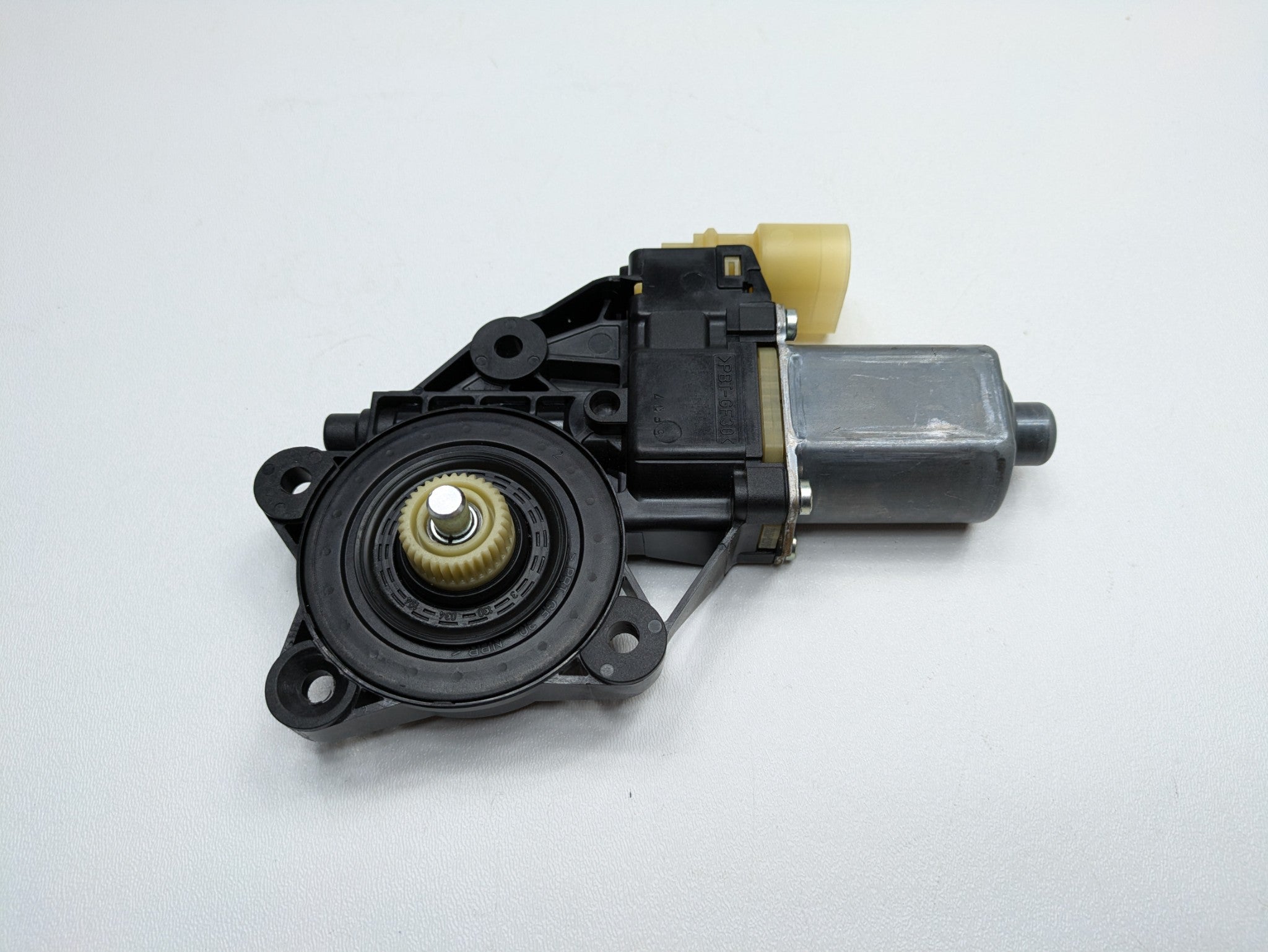 2006 - 2013 OEM MINI COOPER FRONT RIGHT PASSENGER SIDE POWER WINDOW MOTOR