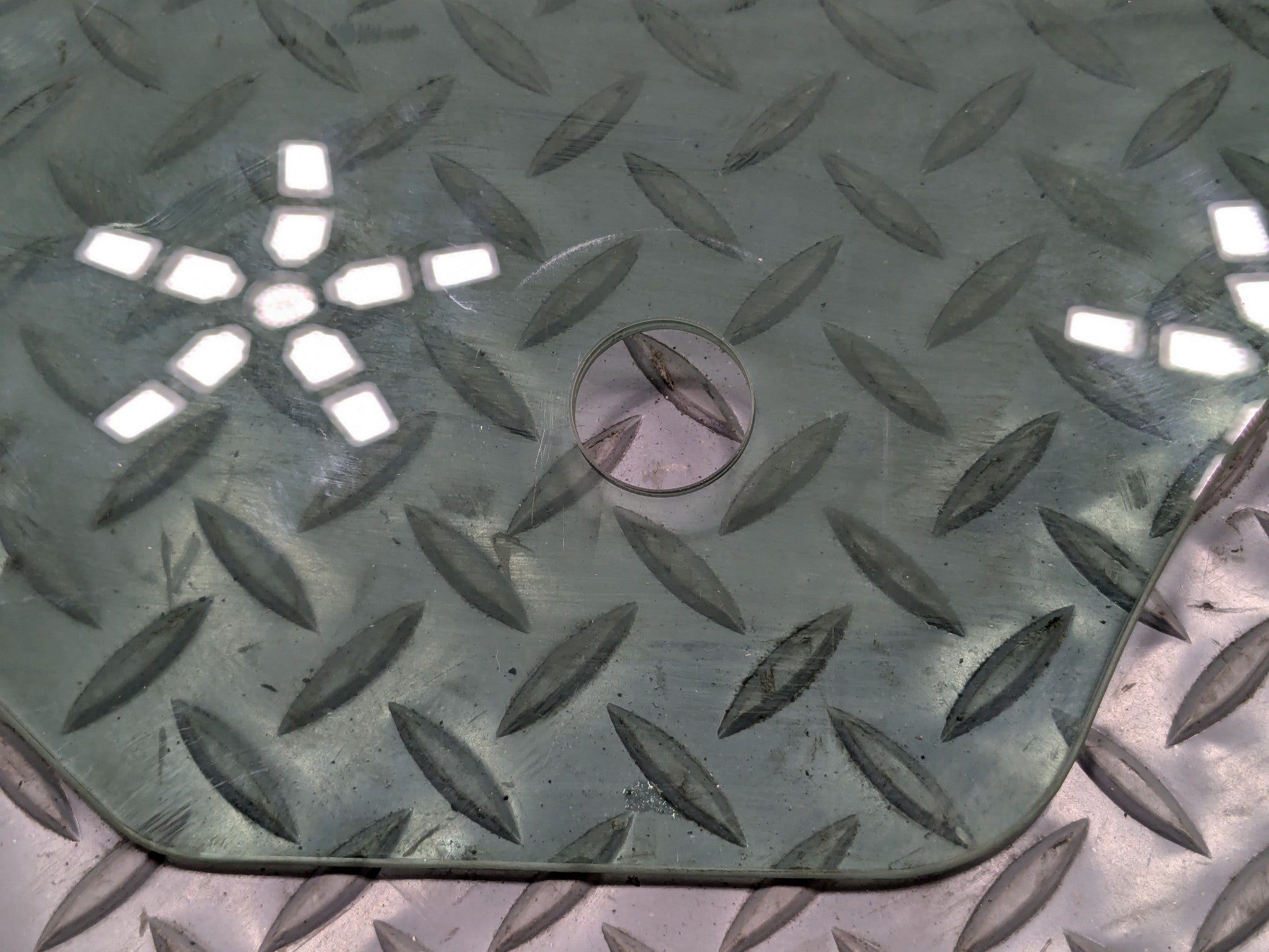 2006 - 2013 OEM MINI COOPER FRONT LEFT DRIVER SIDE DOOR WINDOW GLASS