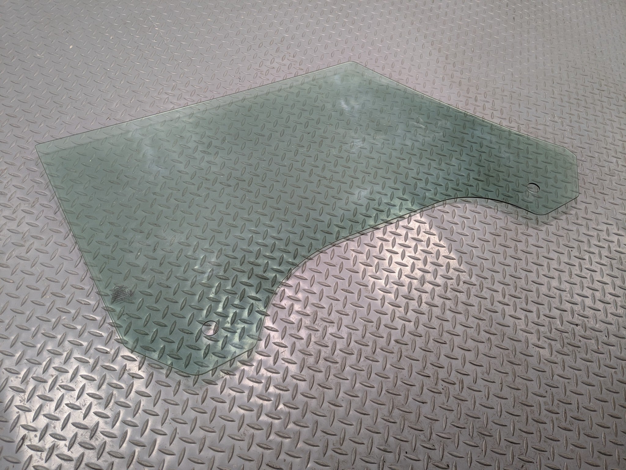 2006 - 2013 OEM MINI COOPER FRONT LEFT DRIVER SIDE DOOR WINDOW GLASS