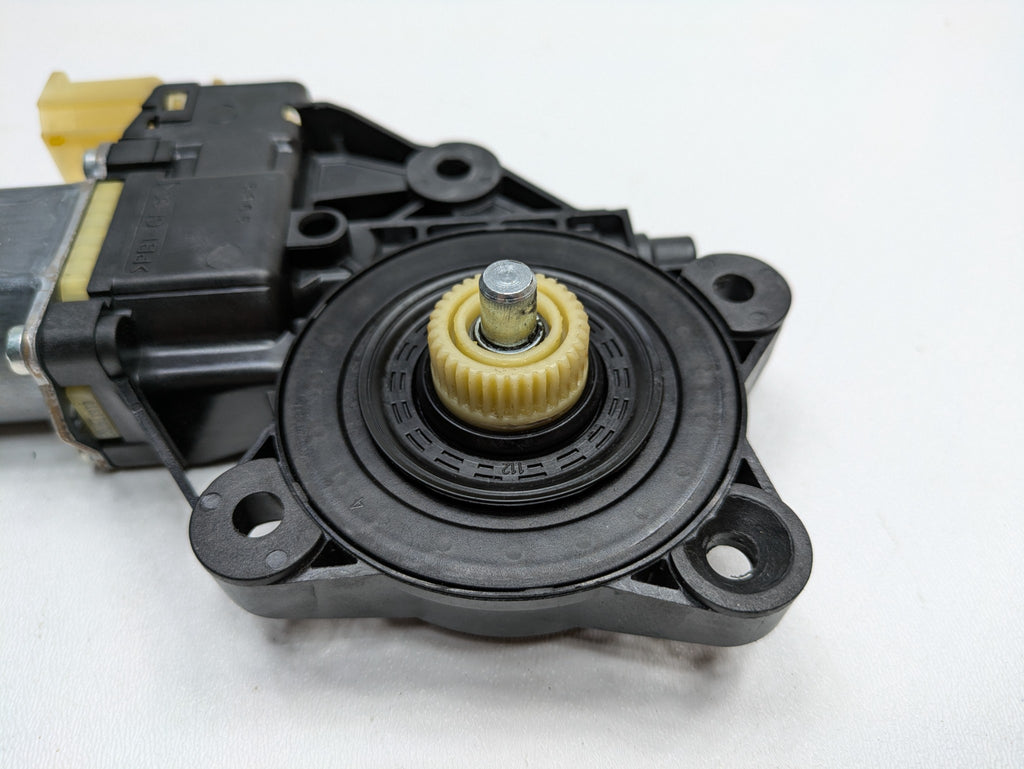 2006 - 2013 OEM MINI COOPER FRONT LEFT DRIVER SIDE POWER WINDOW MOTOR