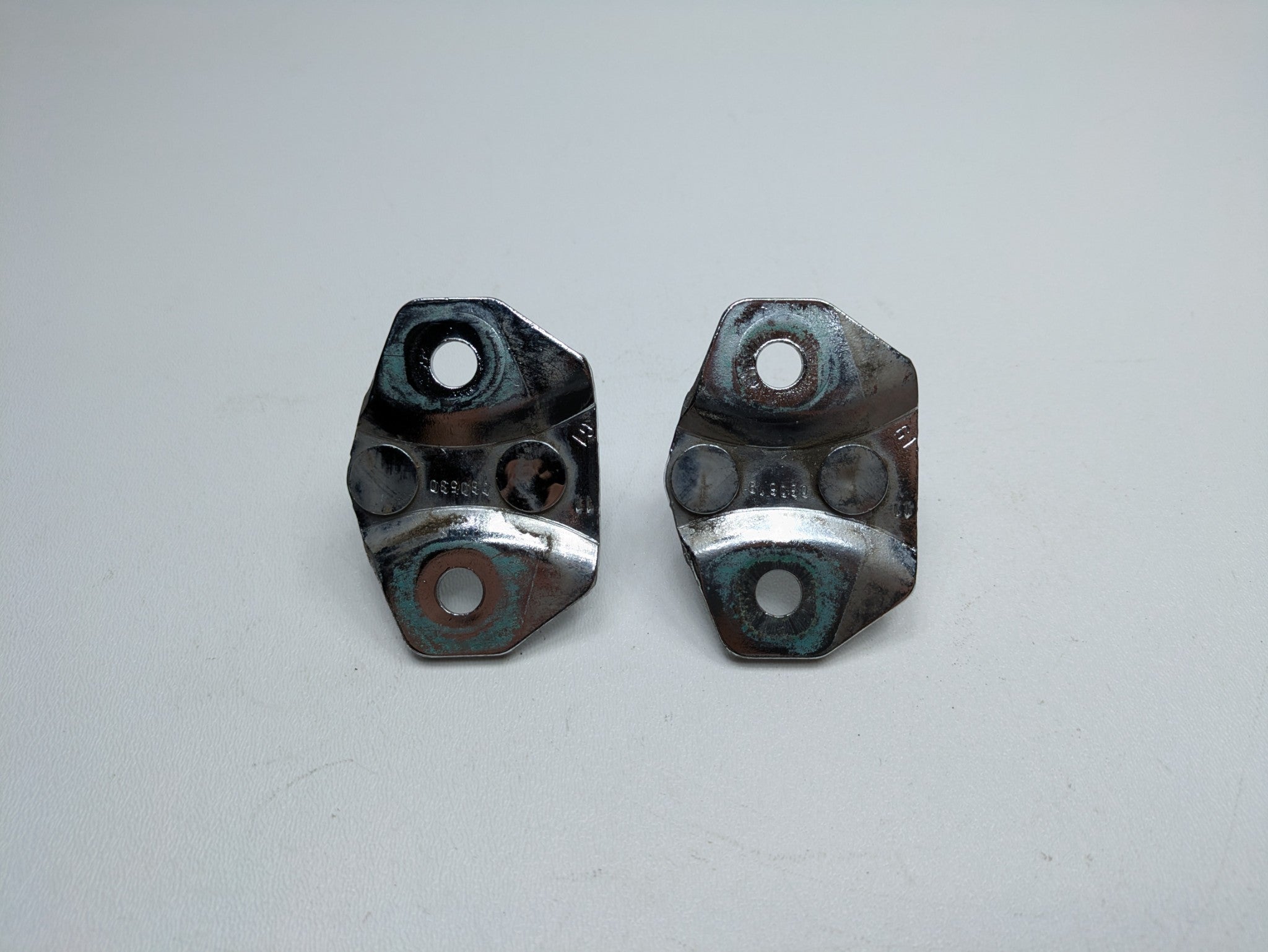 2006 - 2013 OEM MINI COOPER FRONT DOOR LOCK LATCH STRIKER SET OF TWO