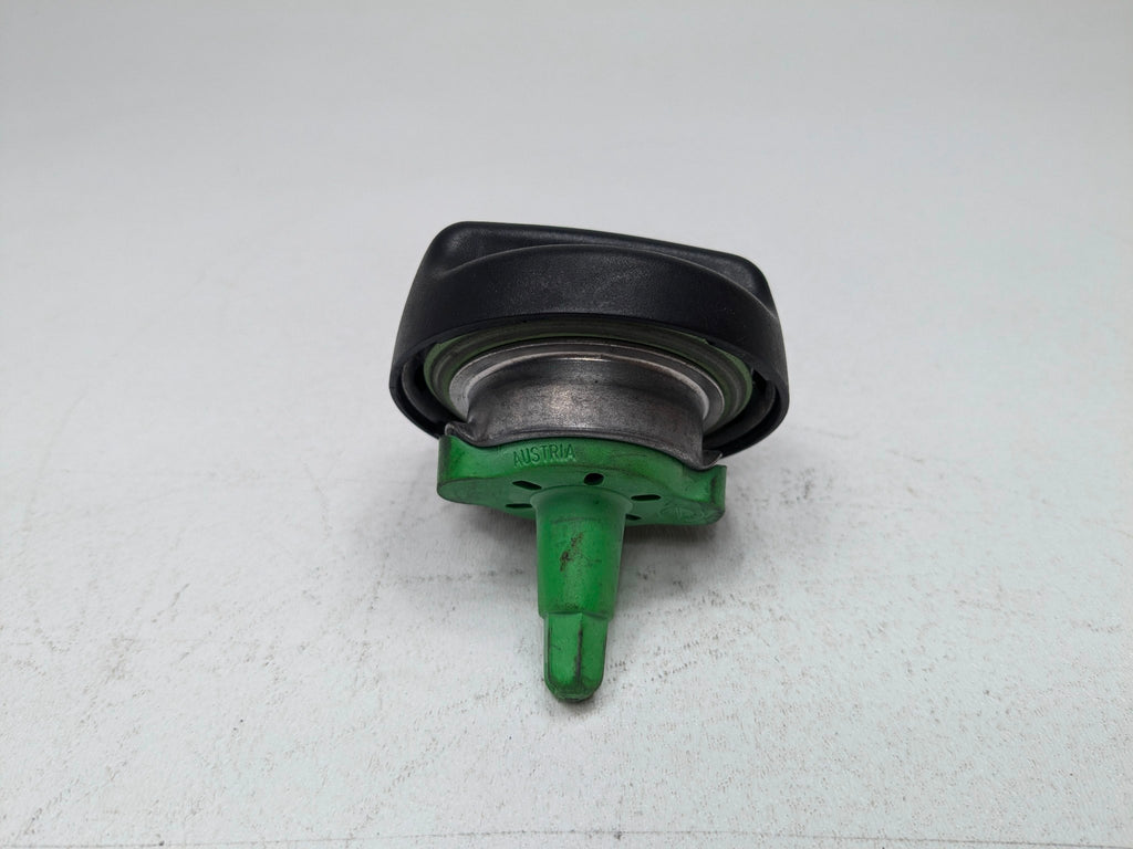 2006 - 2013 OEM MINI COOPER FUEL GAS TANK FILLER CAP ASSEMBLY