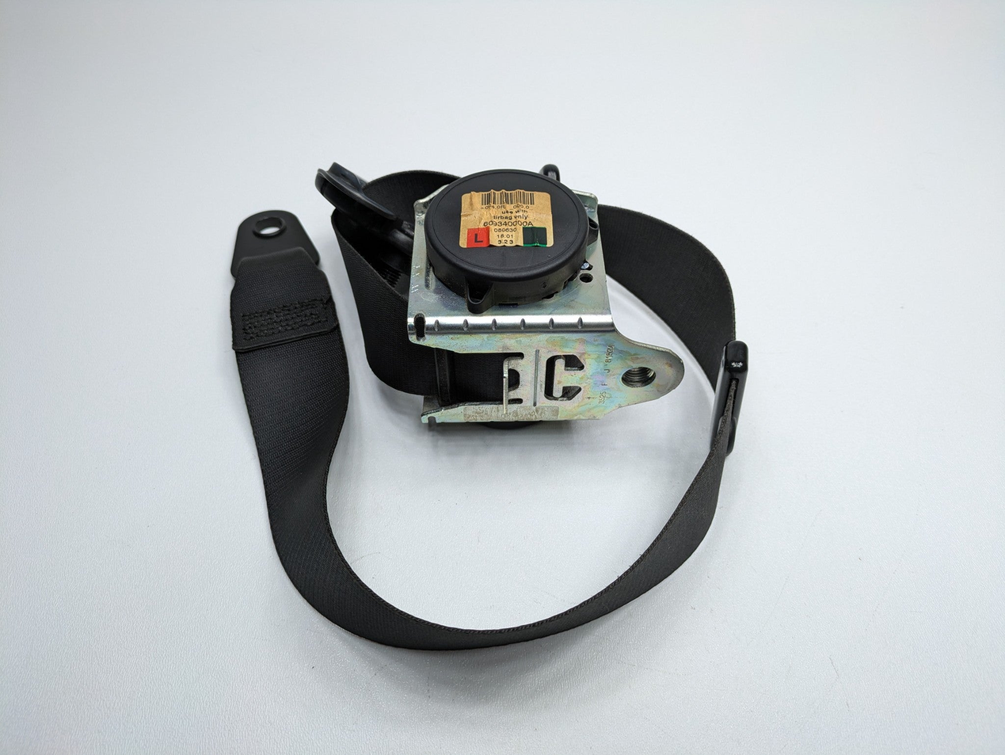 2006 - 2013 OEM MINI COOPER FRONT LEFT DRIVER SIDE SEAT BELT RETRACTOR