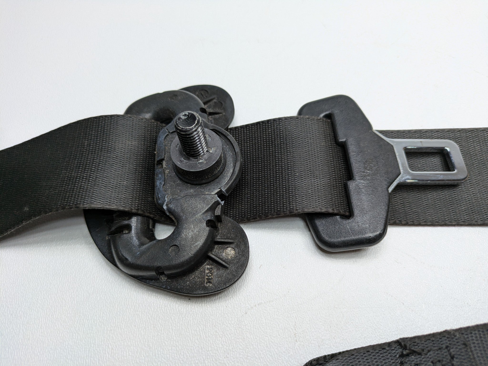 2006 - 2013 OEM MINI COOPER FRONT LEFT DRIVER SIDE SEAT BELT RETRACTOR