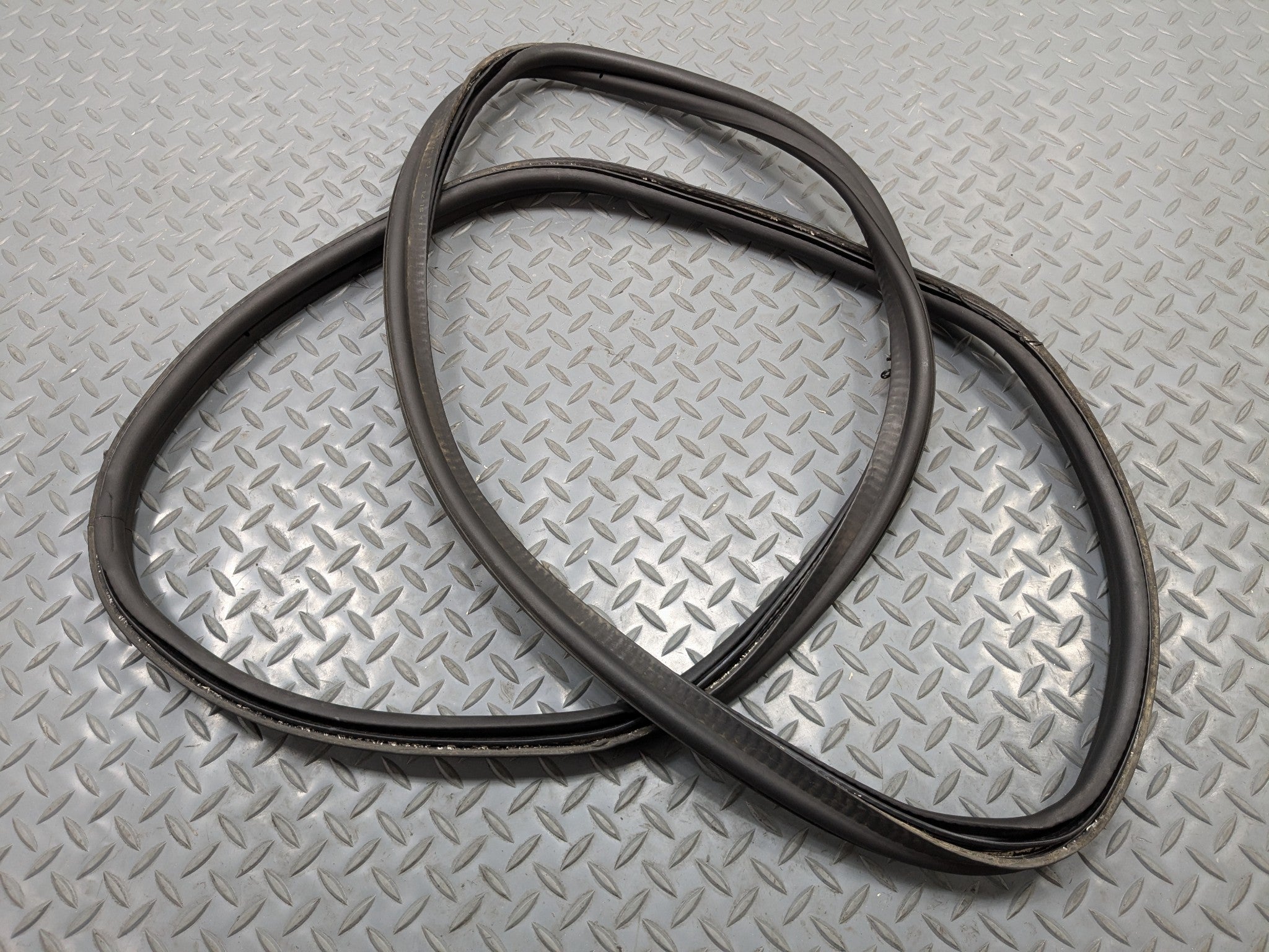 2006 - 2013 OEM MINI COOPER DOOR SEAL WEATHER STRIPPING RUBBER