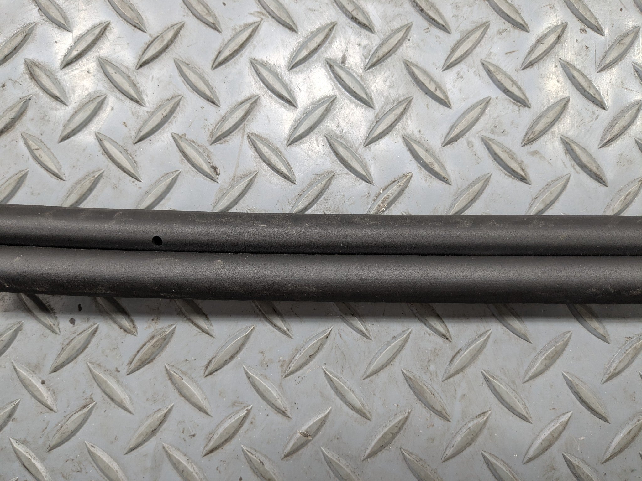 2006 - 2013 OEM MINI COOPER DOOR SEAL WEATHER STRIPPING RUBBER