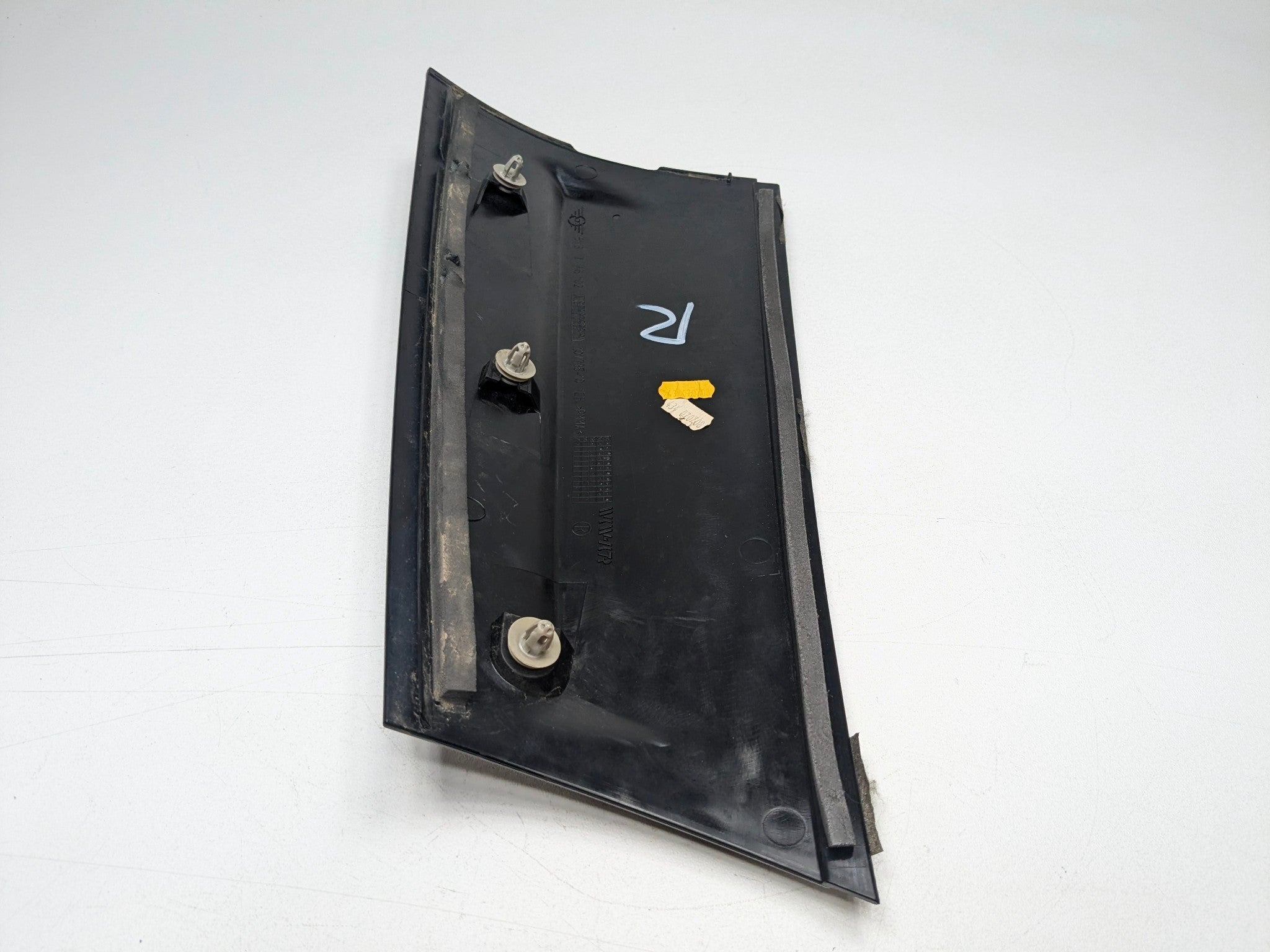 2006 - 2013 OEM MINI COOPER RIGHT PASSENGER SIDE EXTERIOR BLACK C-PILLAR TRIM