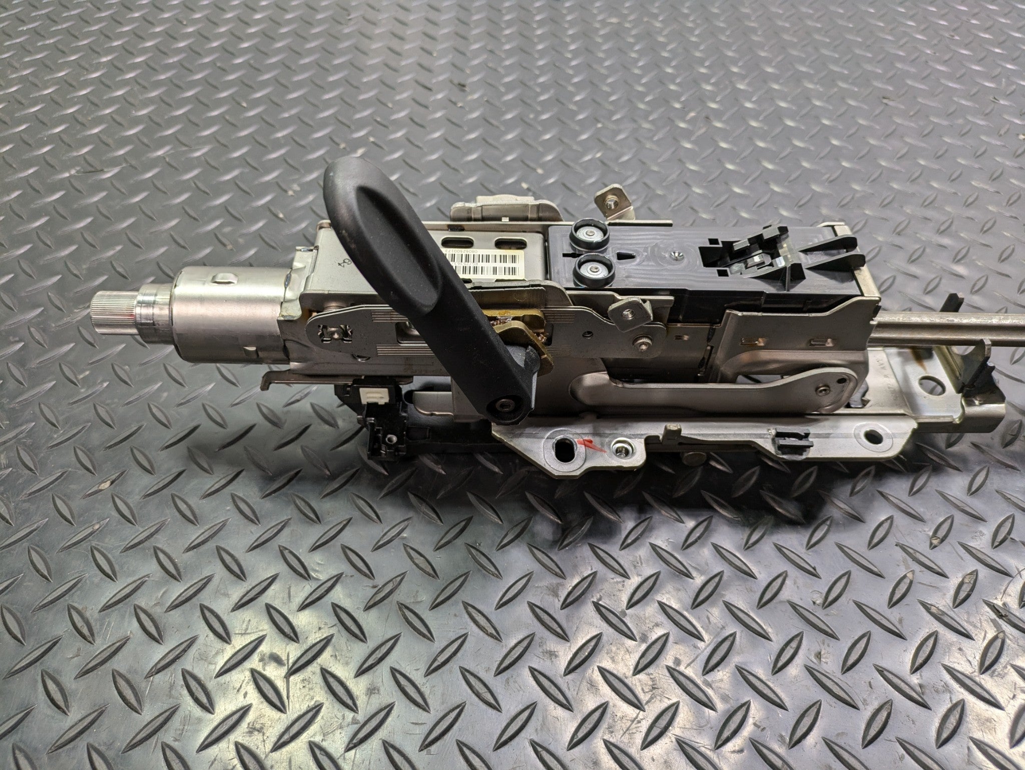 2006 - 2013 OEM MINI COOPER POWER ADJUSTMENT STEERING COLUMN ASSEMBLY