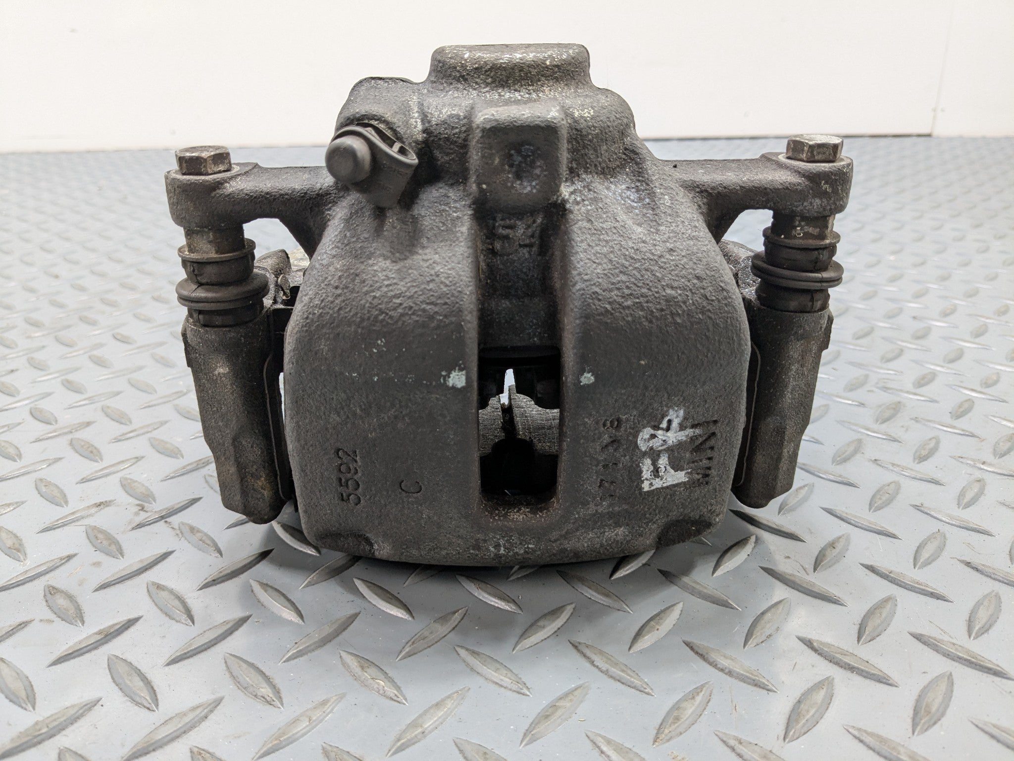 2006 - 2013 OEM MINI COOPER FRONT RIGHT PASSENGER SIDE BRAKE CALIPER