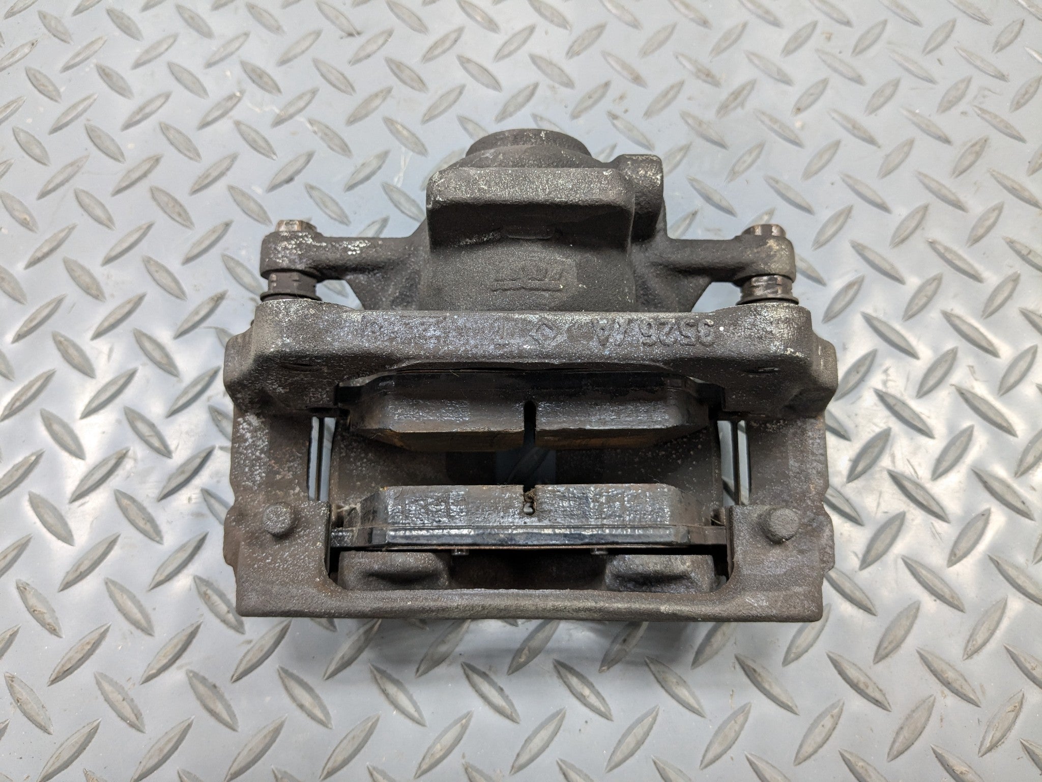 2006 - 2013 OEM MINI COOPER FRONT RIGHT PASSENGER SIDE BRAKE CALIPER