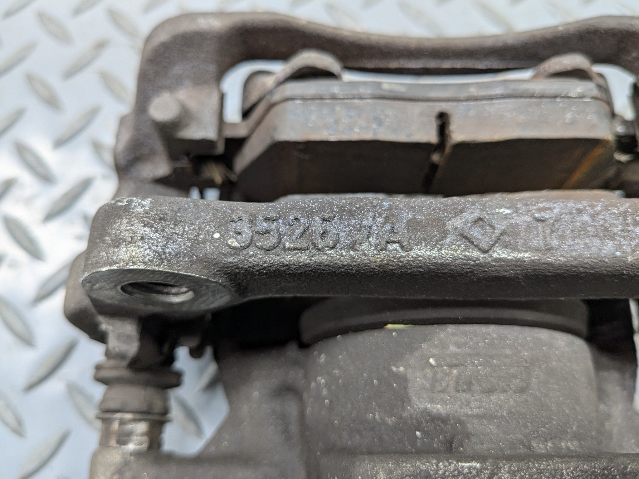 2006 - 2013 OEM MINI COOPER FRONT RIGHT PASSENGER SIDE BRAKE CALIPER